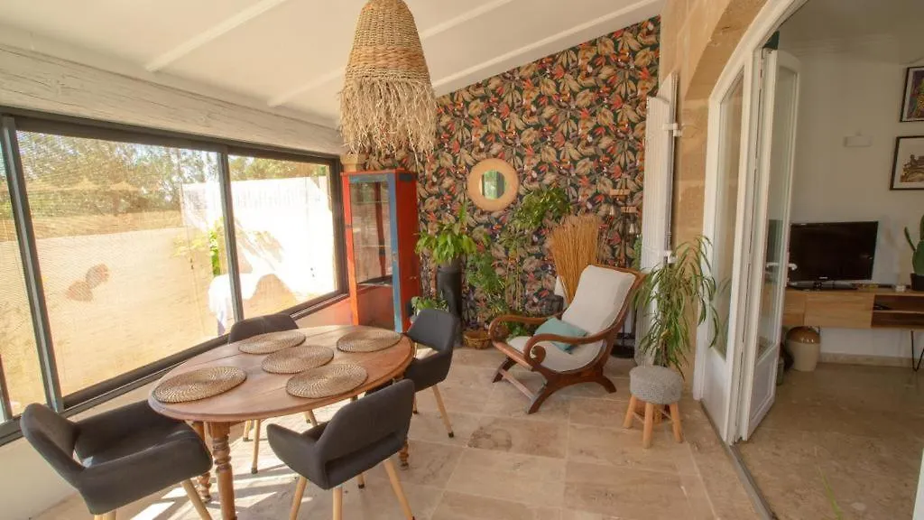 Holiday home Au Pied Du Luberon Villa Les Taillades